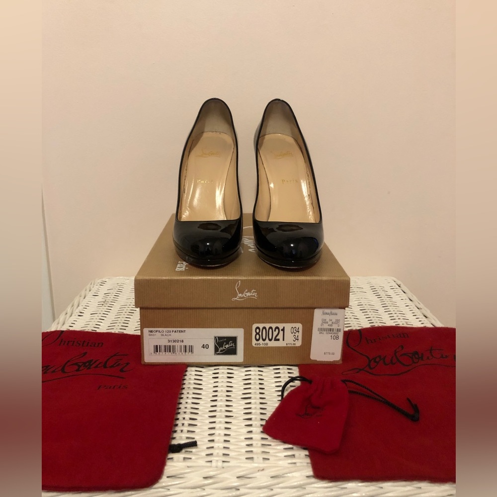 Black Patent Christian Louboutin 40
